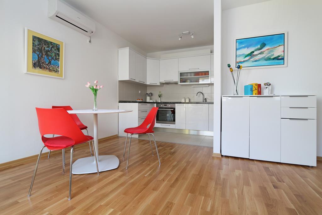 מאקרסקה Antonijas Sunny Apartment מראה חיצוני תמונה
