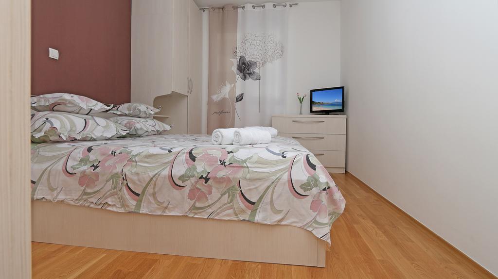 מאקרסקה Antonijas Sunny Apartment מראה חיצוני תמונה