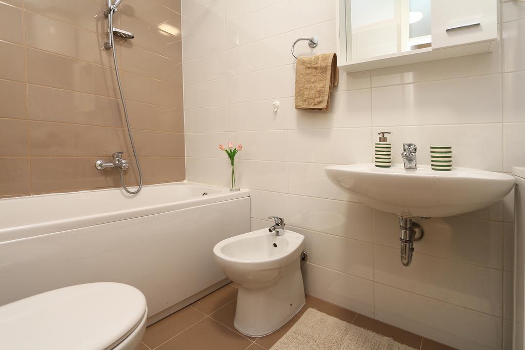 מאקרסקה Antonijas Sunny Apartment מראה חיצוני תמונה