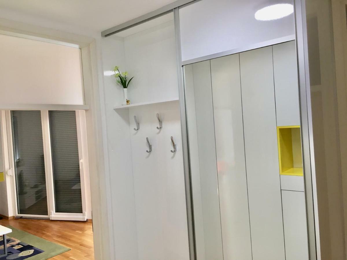 מאקרסקה Antonijas Sunny Apartment מראה חיצוני תמונה